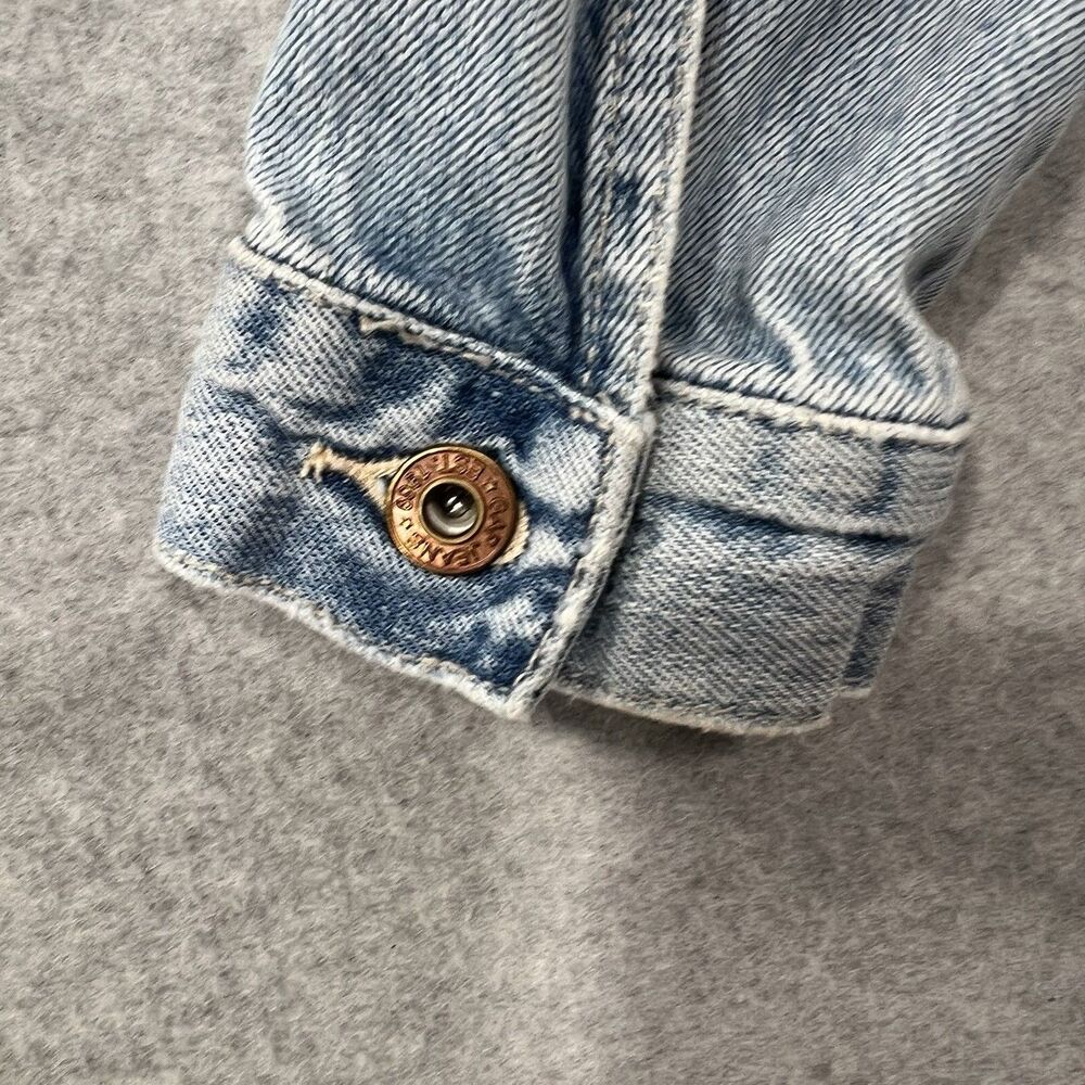 GAP Jean Jacket Size Medium Vintage 2000 Blue Denim Cropped Button Front - Picture 7 of 12
